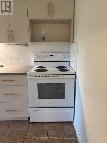 27 - 6035 MURRAY STREET , Niagara Falls (Dorchester), Ontario L2G 2K4 5
