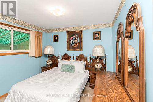 30 Goldfinch Road, Hamilton, ON 