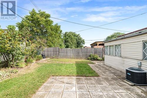 30 Goldfinch Road, Hamilton, ON 