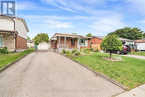 30 Goldfinch Road, Hamilton, ON 