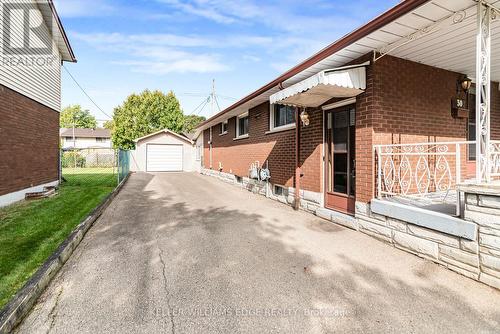 30 Goldfinch Road, Hamilton, ON 