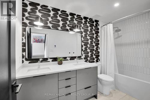 Main Bathroom - 201 Faraday Street, Ottawa, ON 