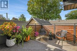 Private upper level sun deck & balcony - 