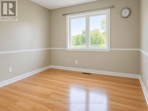 44 Winnegreen Court, Ottawa, ON 