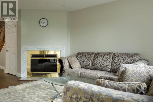 44 Winnegreen Court, Ottawa, ON 
