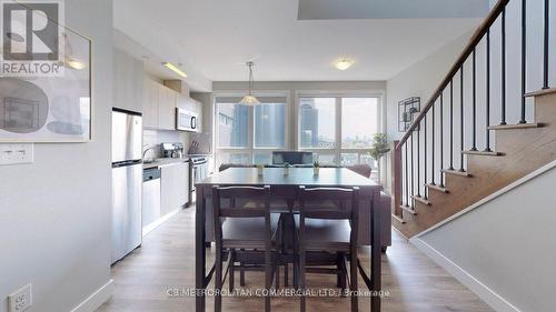 403 - 335 COLLEGE STREET , Toronto, Ontario M5T 1S2 3