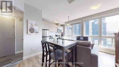 403 - 335 COLLEGE STREET , Toronto, Ontario M5T 1S2 5