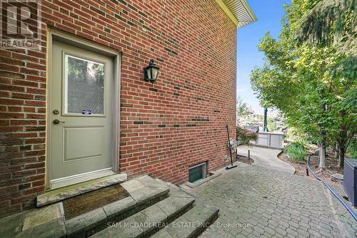 2497 Sharon Crescent, Mississauga, ON 
