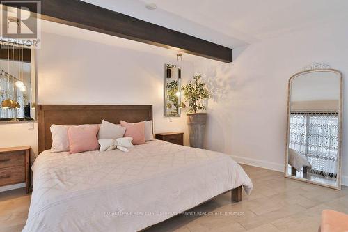 1352 Nocturne Court, Mississauga, ON 