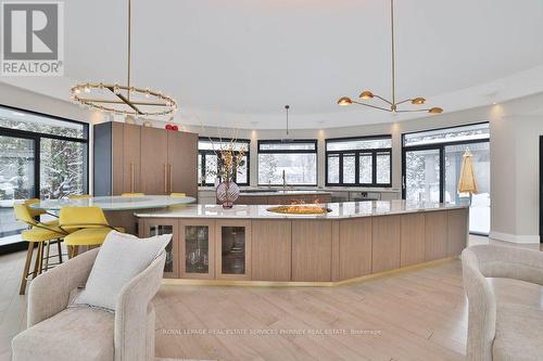 1352 Nocturne Court, Mississauga, ON 