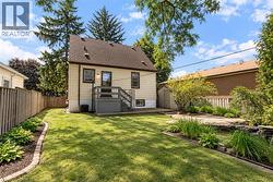 269 QUEENSDALE Avenue E Hamilton, ON L9A 1L3