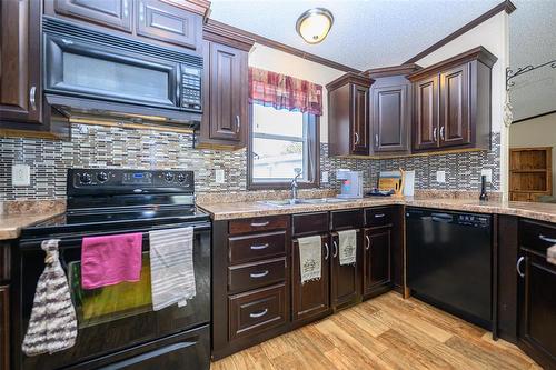 24 Silverdale Crescent, Winnipeg, MB 