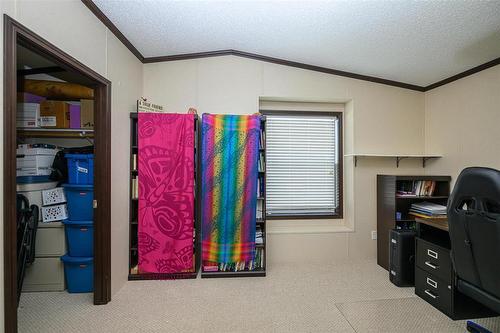 24 Silverdale Crescent, Winnipeg, MB 