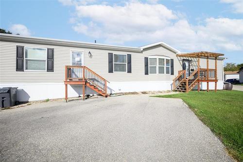 24 Silverdale Crescent, Winnipeg, MB 