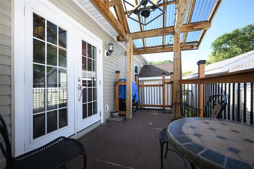 24 Silverdale Crescent, Winnipeg, MB 