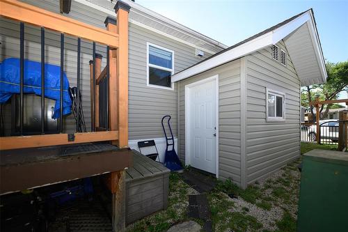 24 Silverdale Crescent, Winnipeg, MB 