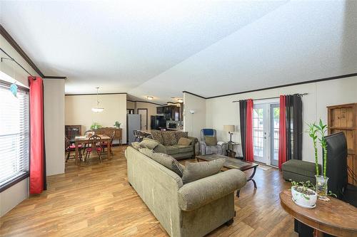 24 Silverdale Crescent, Winnipeg, MB 