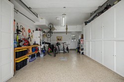 Garage - 