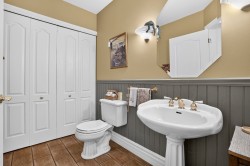 Powder room - 