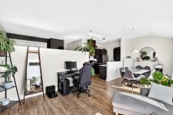 Salon - 