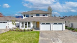 1028 Cushing Court Kelowna, BC V1Y 8W7