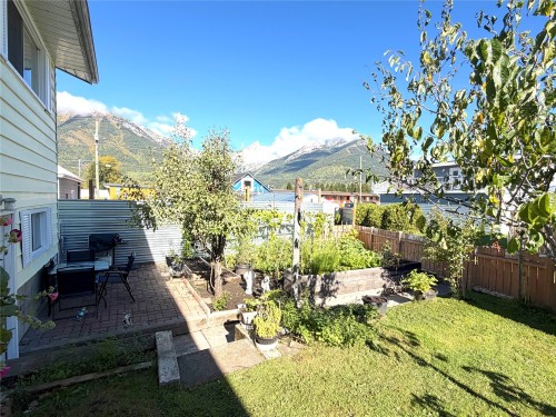 166 14Th Street, Fernie, BC 