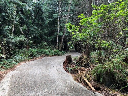 525 Hole-In-One Dr, Qualicum Beach, BC 