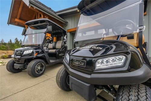 525 Hole-In-One Dr, Qualicum Beach, BC 