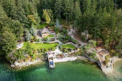 8530 & 8520 West Saanich Rd North Saanich, BC V8L 5W1