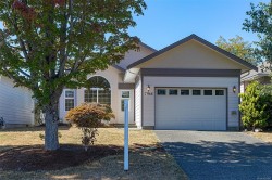 7968 Polo Park Cres Central Saanich, BC V8M 2J4