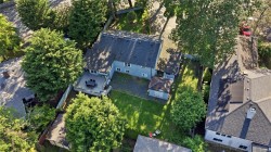 3959 Cedar Hill Cross Rd Saanich, BC V8P 2N8