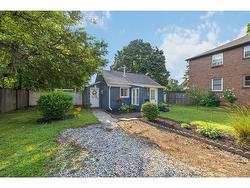 410 LYDIA Street Sarnia, ON N7T 6P6