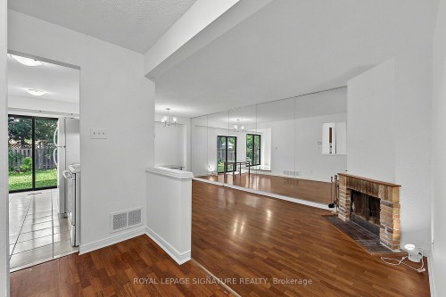 5950 Chidham Crescent, Mississauga, ON 