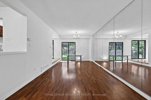 5950 Chidham Crescent, Mississauga, ON 