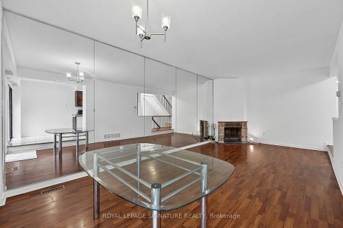 5950 Chidham Crescent, Mississauga, ON 