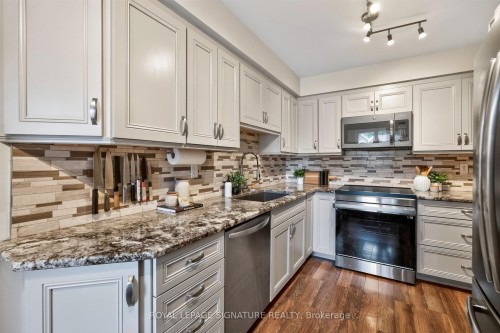 1373 Treeland Street, Burlington, ON 