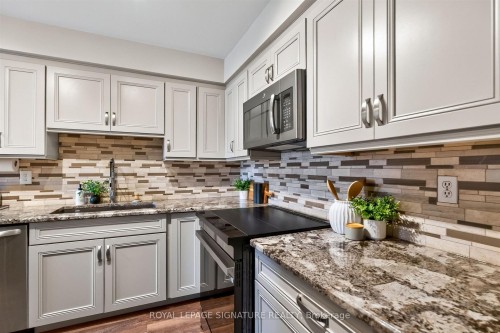 1373 Treeland Street, Burlington, ON 