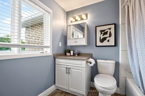 1373 Treeland Street, Burlington, ON 