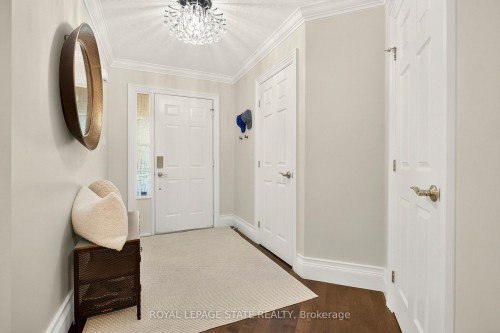 667 Sandcherry Drive, Burlington, ON 