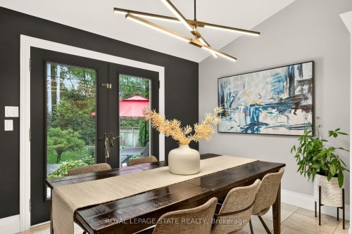 667 Sandcherry Drive, Burlington, ON 