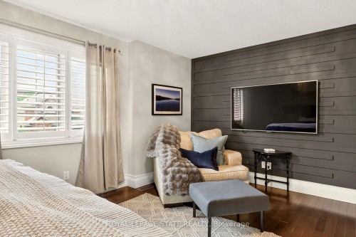 667 Sandcherry Drive, Burlington, ON 