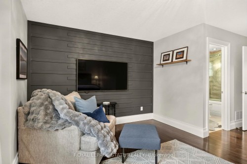 667 Sandcherry Drive, Burlington, ON 