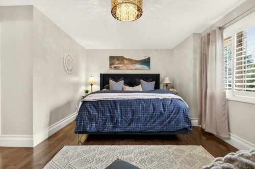 667 Sandcherry Drive, Burlington, ON 