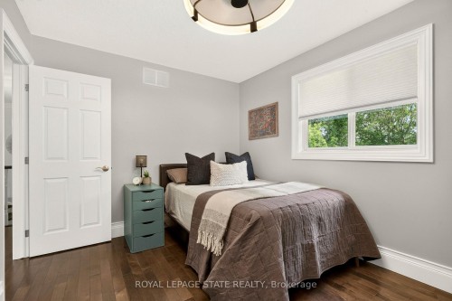 667 Sandcherry Drive, Burlington, ON 