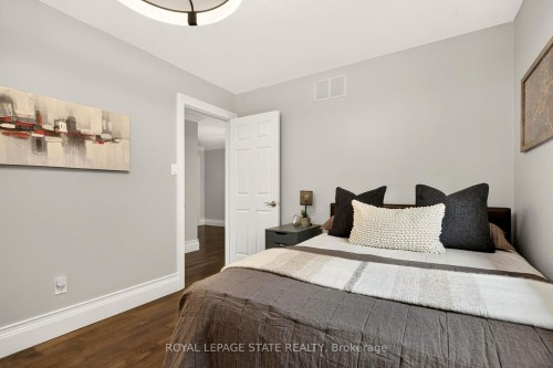 667 Sandcherry Drive, Burlington, ON 