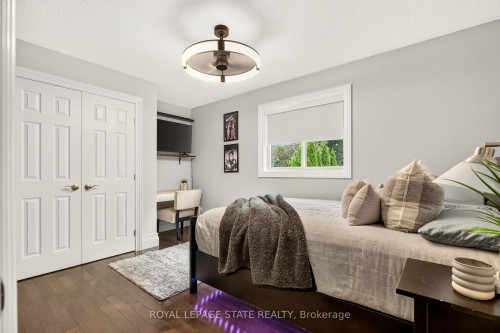 667 Sandcherry Drive, Burlington, ON 