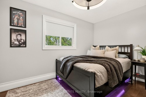 667 Sandcherry Drive, Burlington, ON 