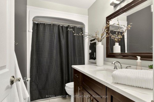 667 Sandcherry Drive, Burlington, ON 