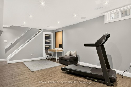 667 Sandcherry Drive, Burlington, ON 
