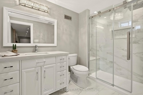 667 Sandcherry Drive, Burlington, ON 